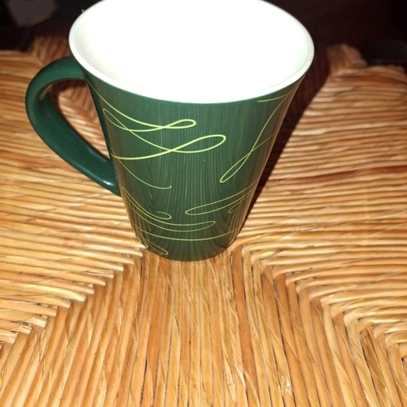 Starbucks Coffee 2020 10 oz  Holiday  coffee Ceramic  Green - Picture 3 of 4